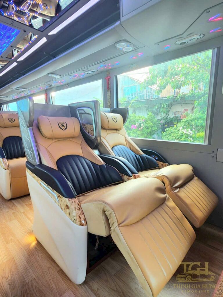 Dcar limousine 16 chỗ_Thịnh Gia Hưng
