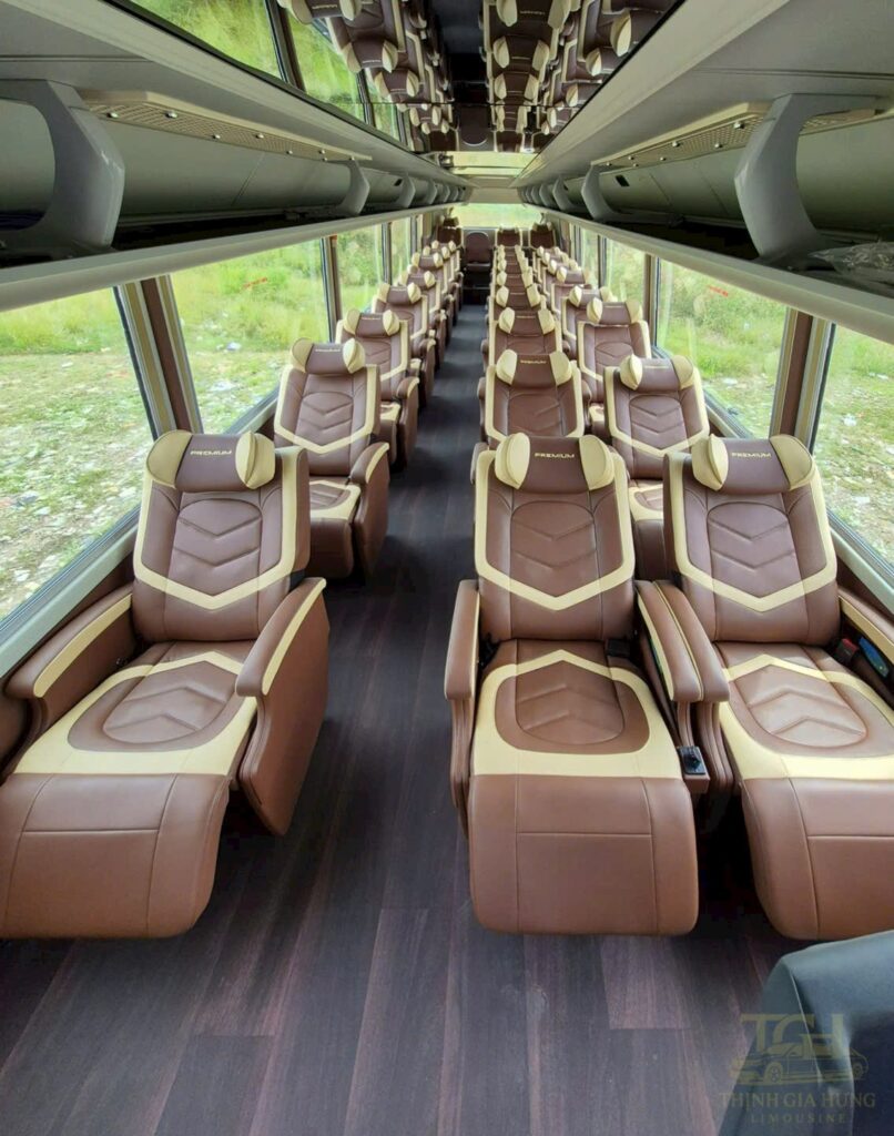 Ghế full massage của xe 29 chỗ limousine_Thịnh Gia Hưng