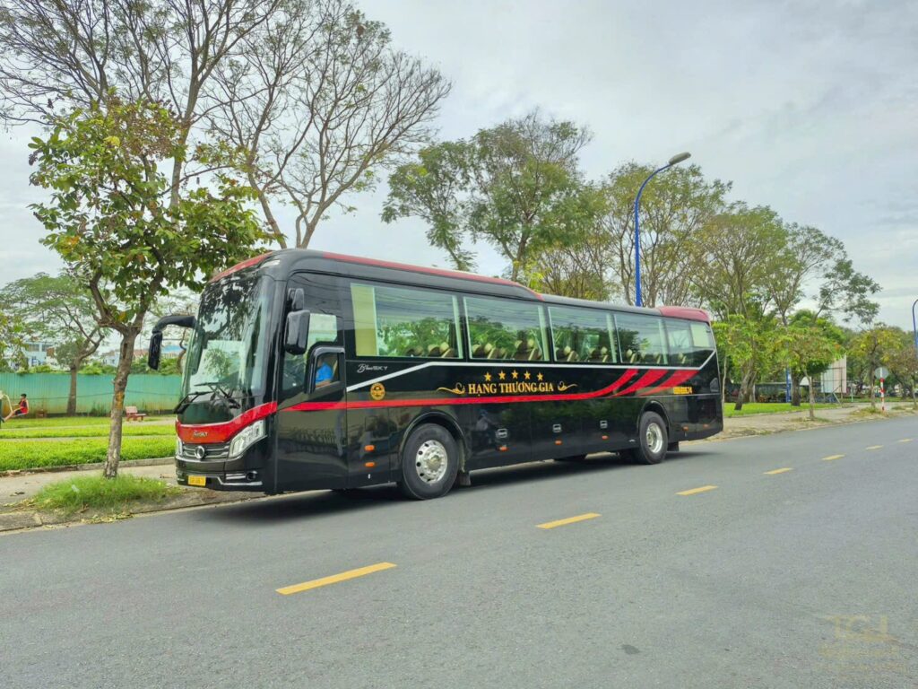 Thuê xe 29 chỗ limousine tại tphcm_Thịnh Gia Hưng