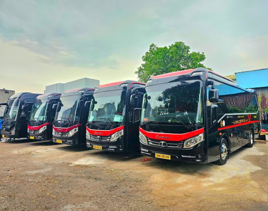 Thuê xe limousine 20 chỗ tphcm_Thịnh Gia Hưng
