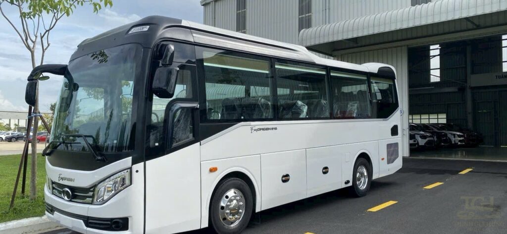 Xe 19 chỗ đời mới_Thịnh Gia Hưng