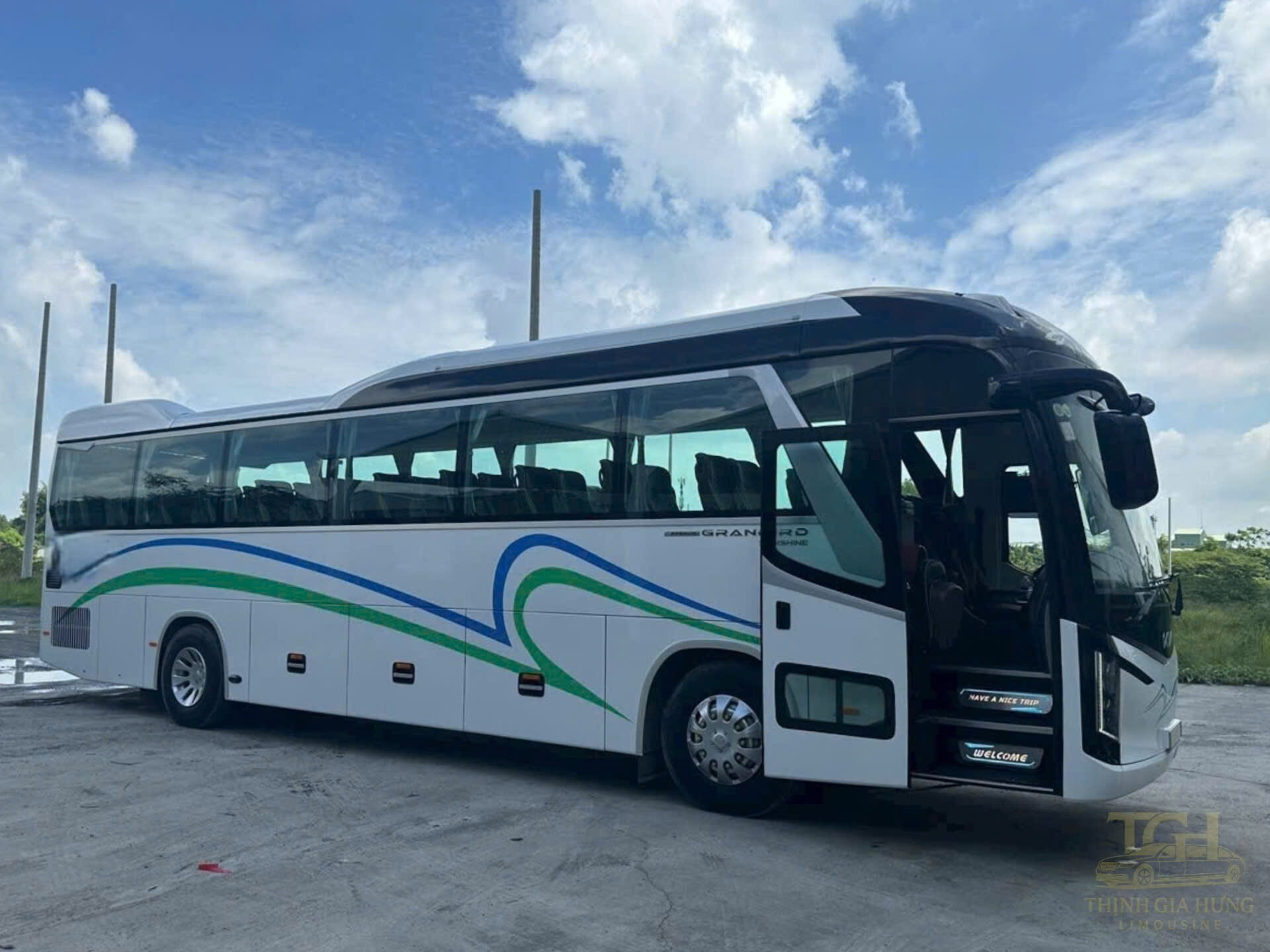 cho thuê xe du lịch 29 chỗ giá rẻ