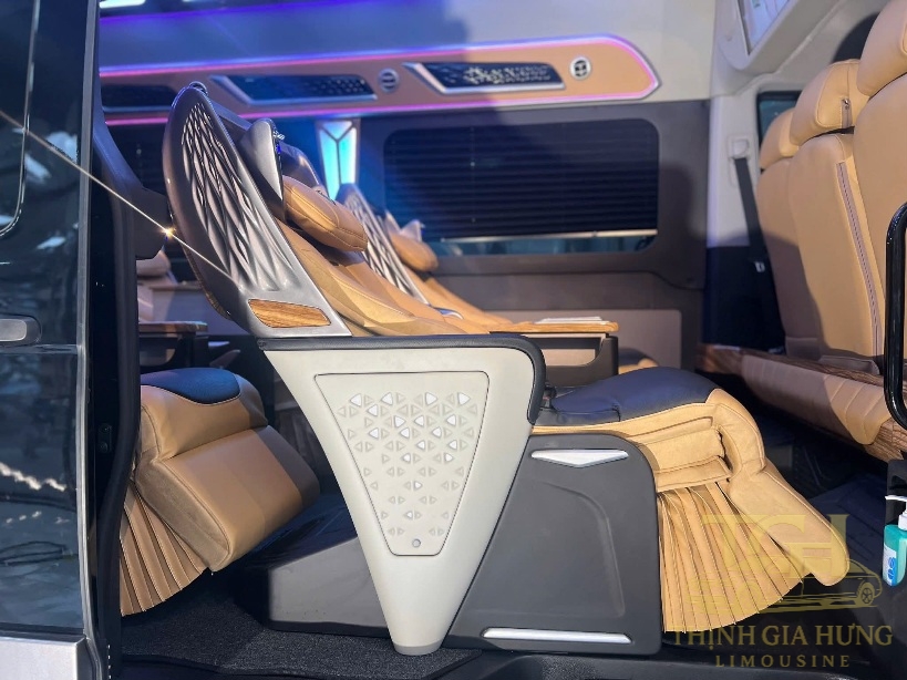 nội thất ghế xe limousine 9 chỗ_Thịnh Gia Hưng