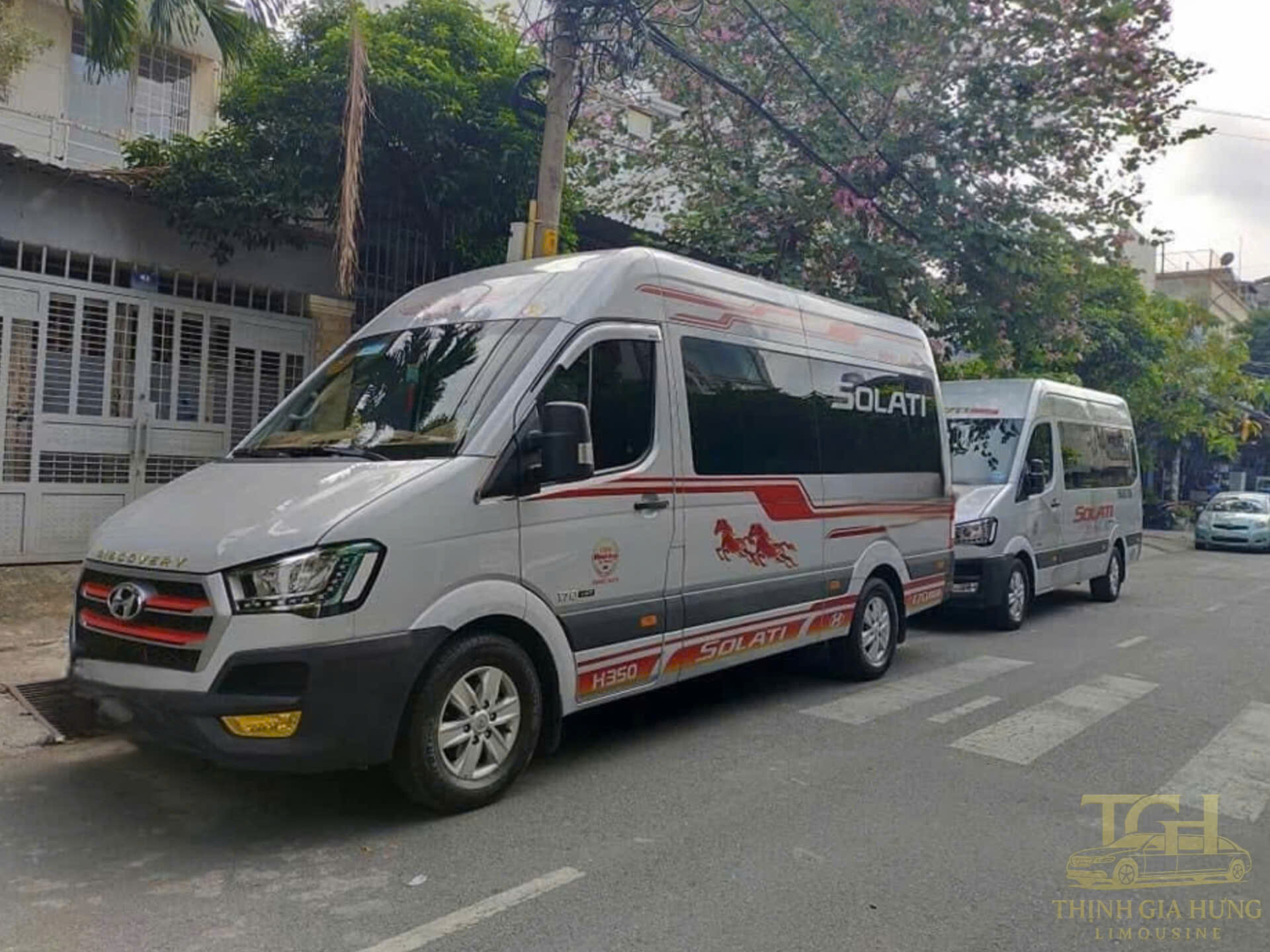 thuê xe 16 chỗ tphcm giá rẻ