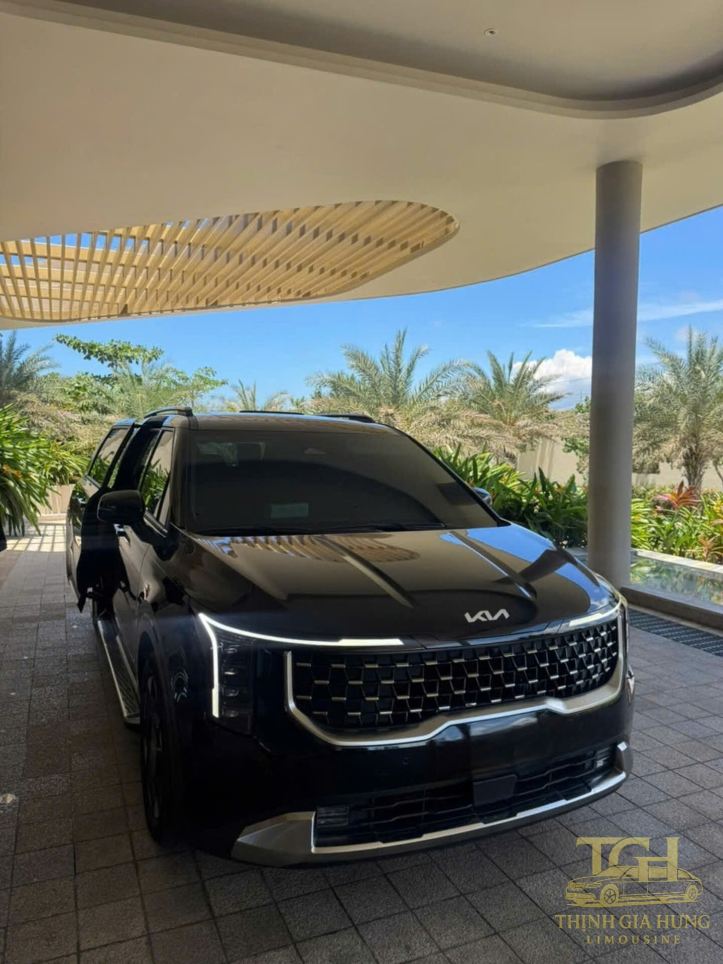 Giá thuê xe Kia carnival theo ngày