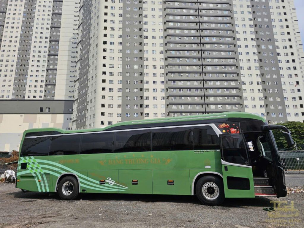 thuê xe 30 chỗ tphcm