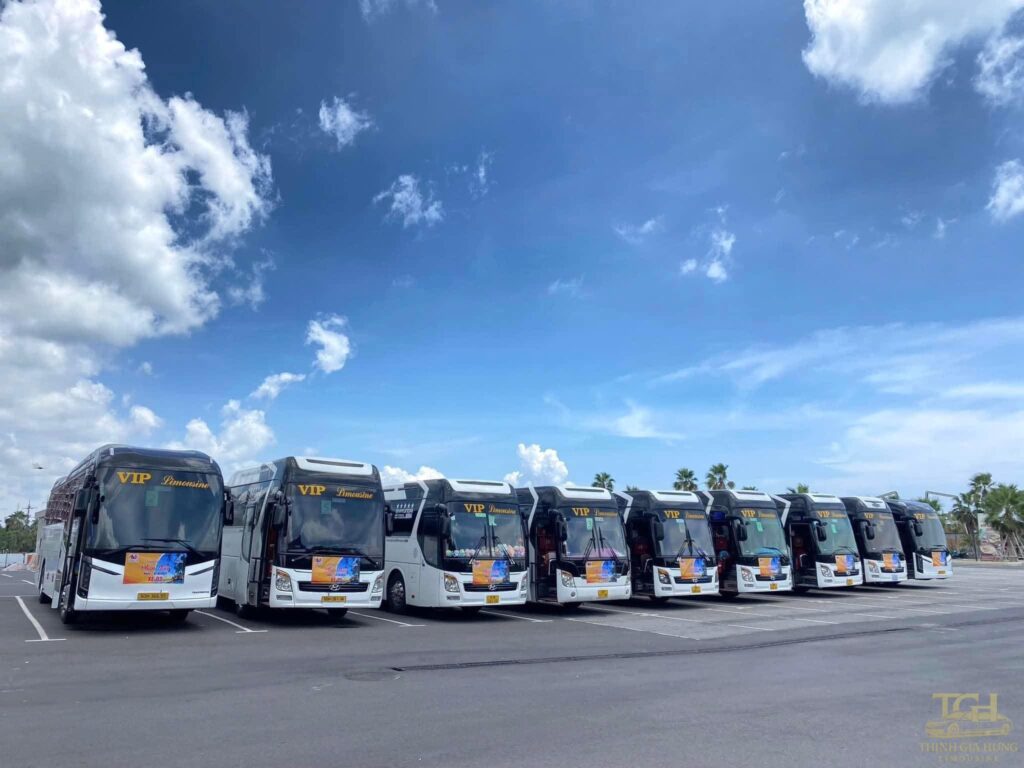 Thuê xe limousine đi Đà Lạt