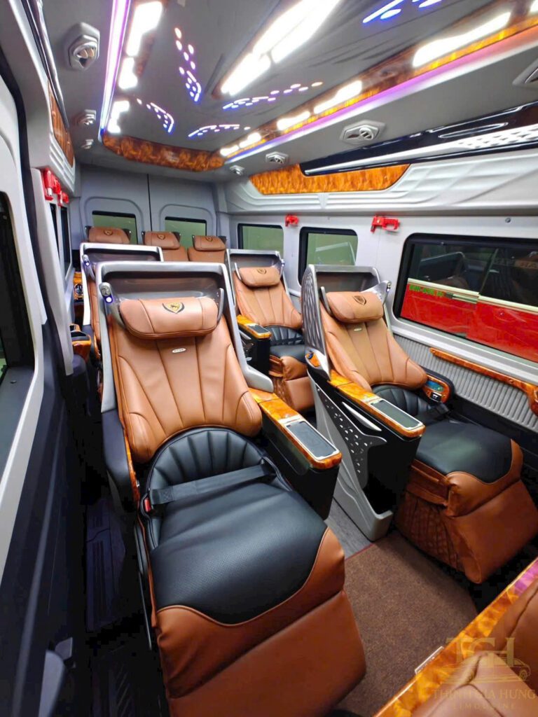 Thịnh Gia Hưng thuê xe limousine 9 chỗ tại Tphcm